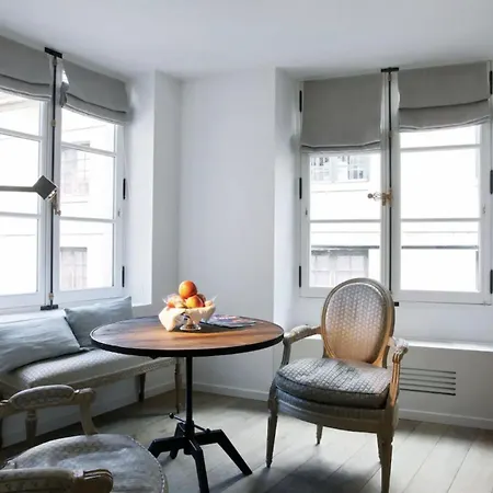 St-germain/louvre - Stylish Townhouse Of 1600 Paryż