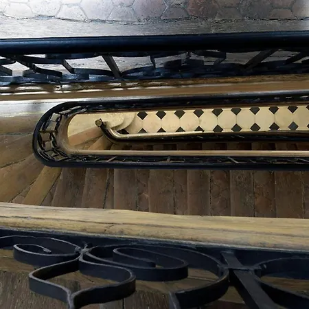 St-germain/louvre - Stylish Townhouse Of 1600 Paris