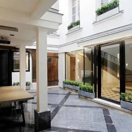 St-germain/louvre - Stylish Townhouse Of 1600 Paris