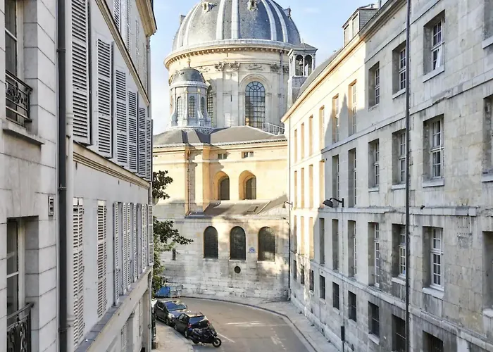 St-germain/louvre - Stylish Townhouse Of 1600
